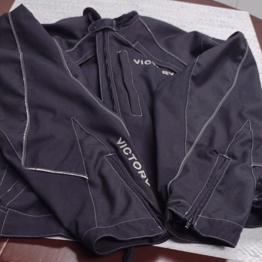Victory Pure Men's Sleek Black Performance Jacket, Motorcycles - Picture 16 of 16